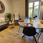 Petit Maison Du Vallon * Marcillac-Vallon