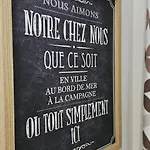 Petit Maison Du Vallon *