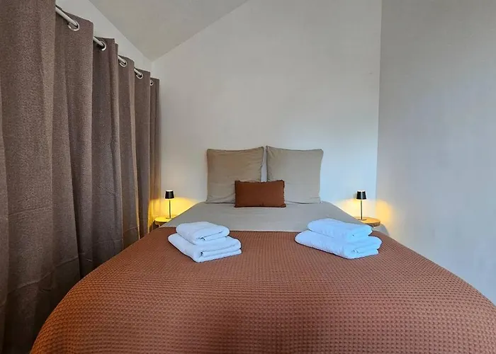 Petit Maison Du Vallon *