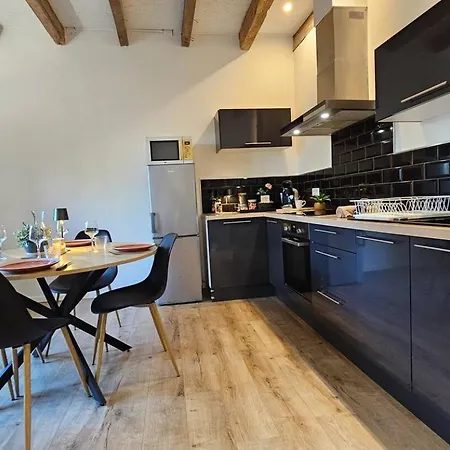 Petit Maison Du Vallon *