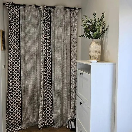 Petit Maison Du Vallon Hébergement de vacances *